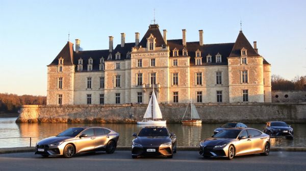 Top 5 avantages de la location de voiture à Bordeaux